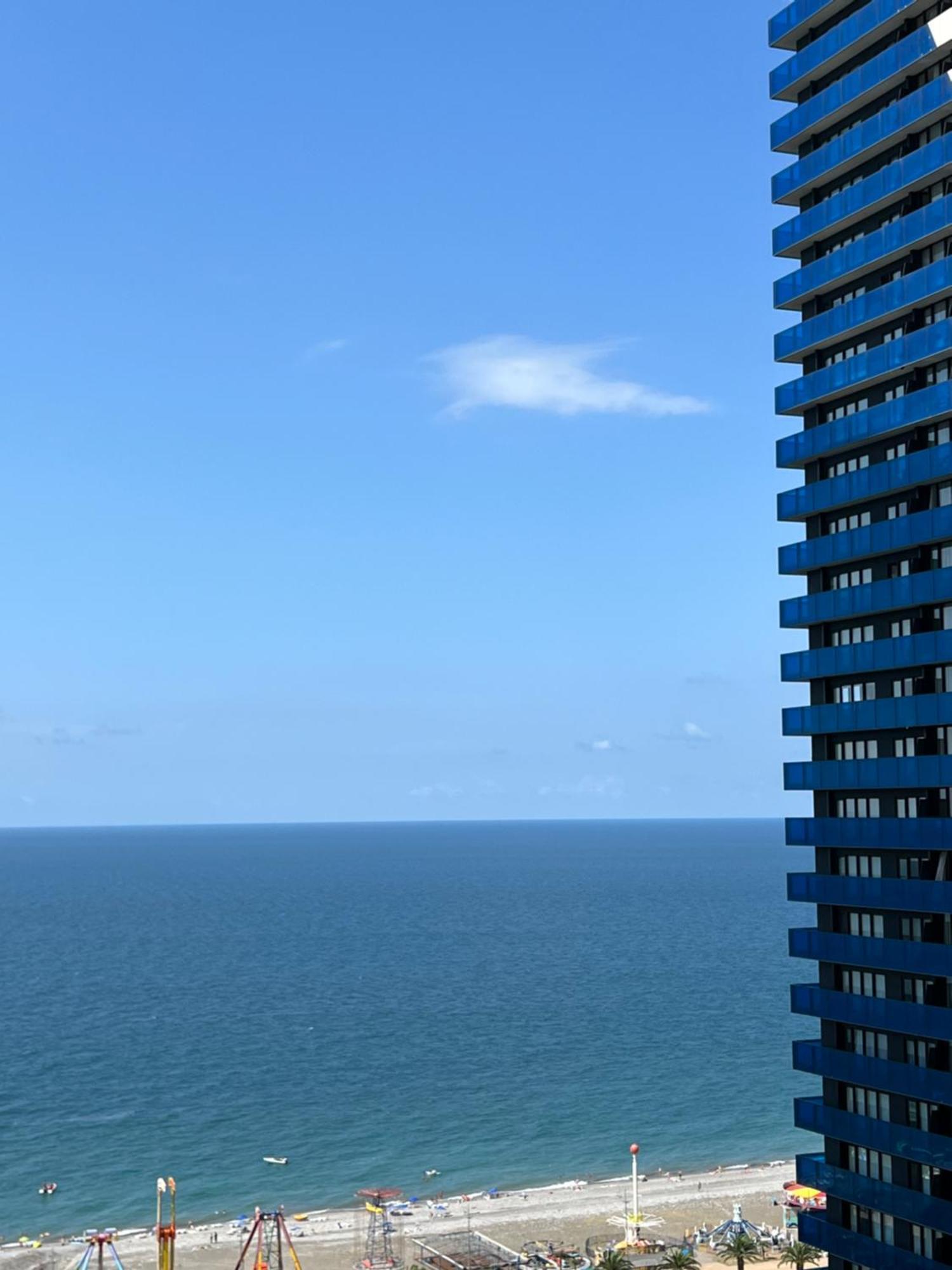 Orbi City Oasis Premium Apartment Батумі Екстер'єр фото